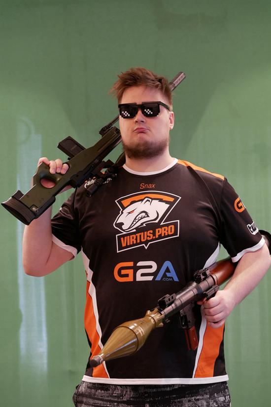 HObbit ：提高CS水平的最好方法就是看职业选手demo