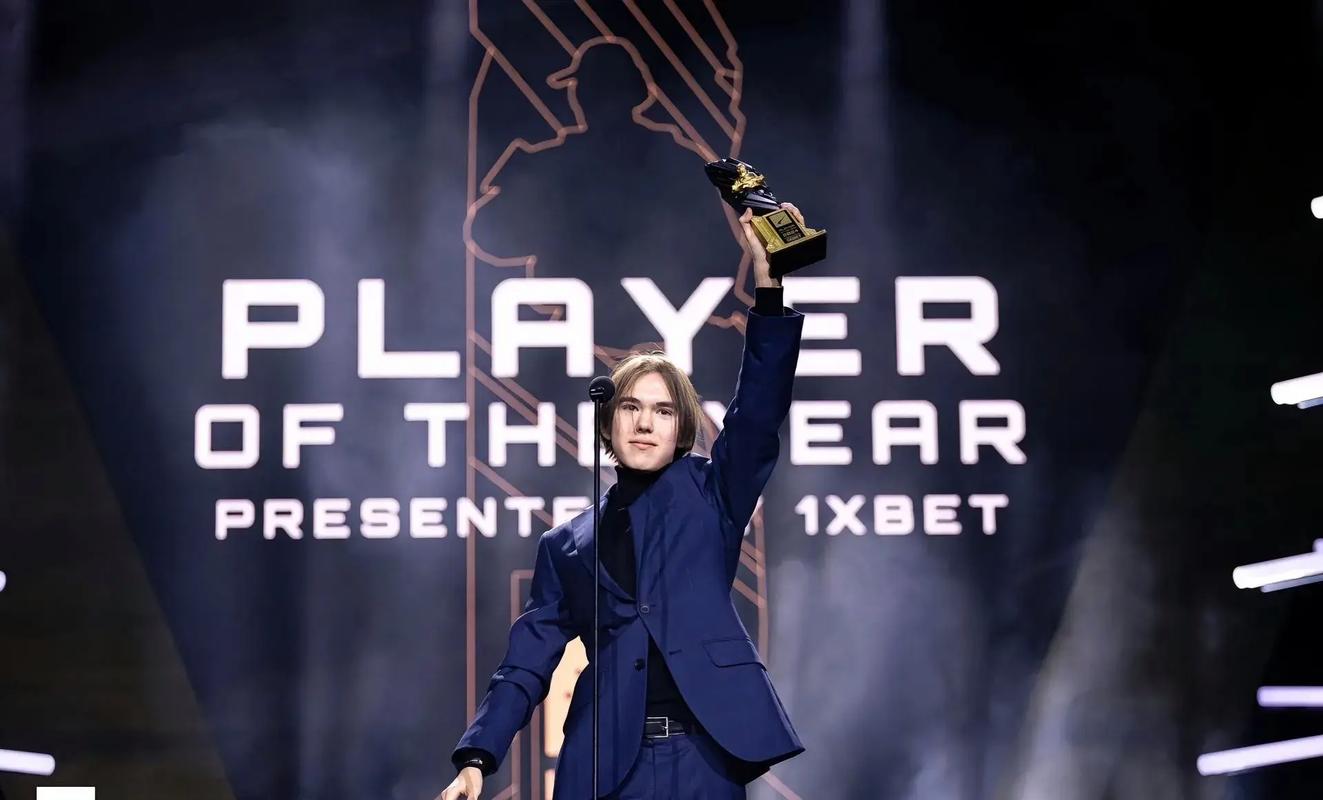 RNG完成翻盘，击败EDG